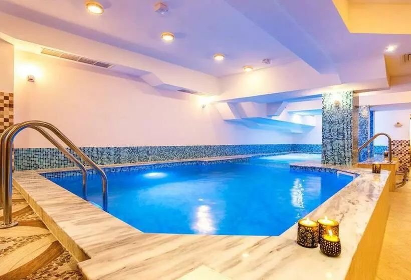 Family Hotel Romantika