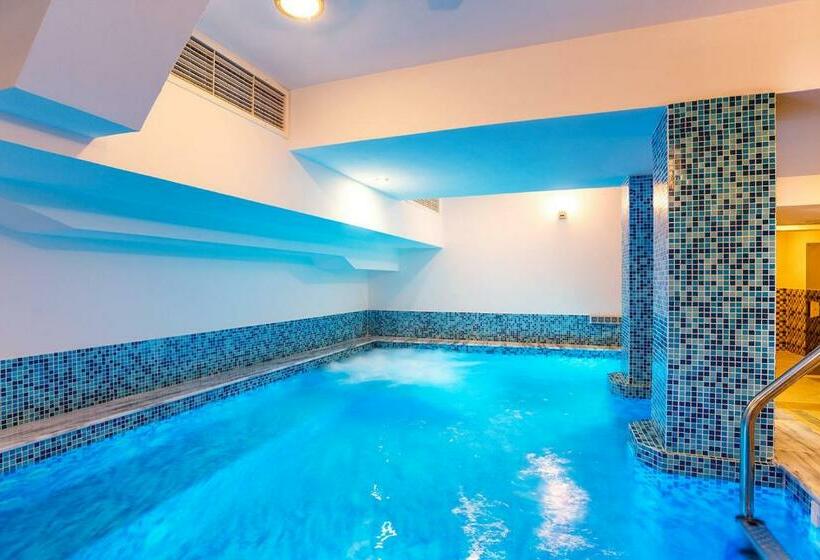 Family Hotel Romantika