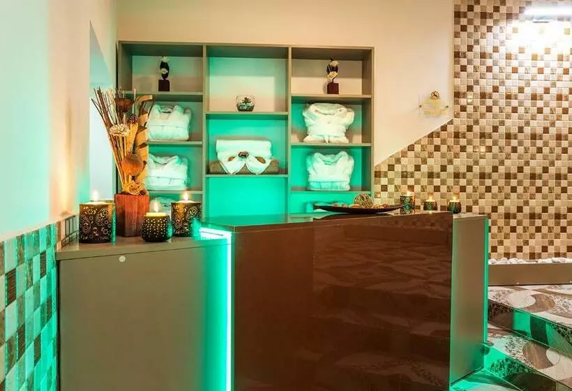 Family Hotel Romantika