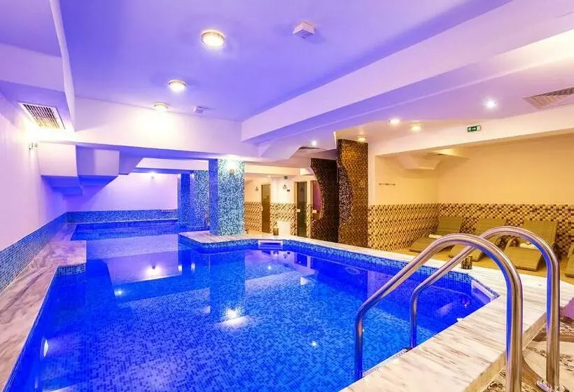 Family Hotel Romantika