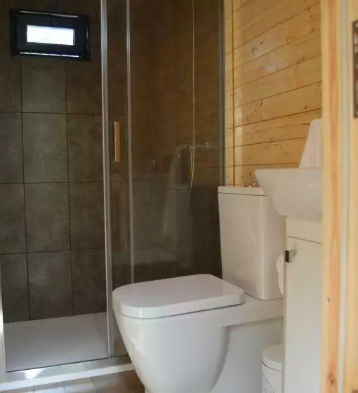 Majatalo Bamboo Guest House