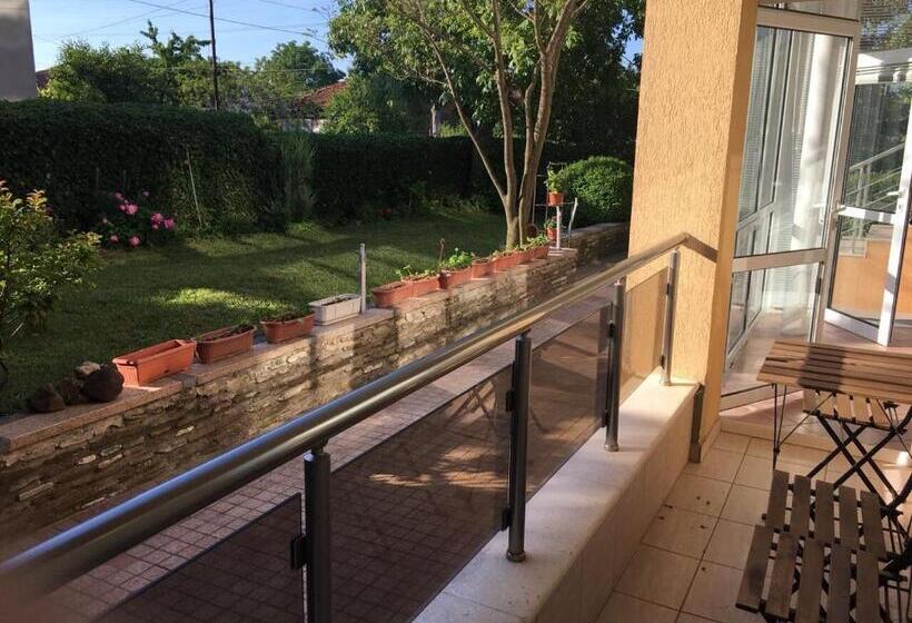 פנסיון Byala Residence Apartments