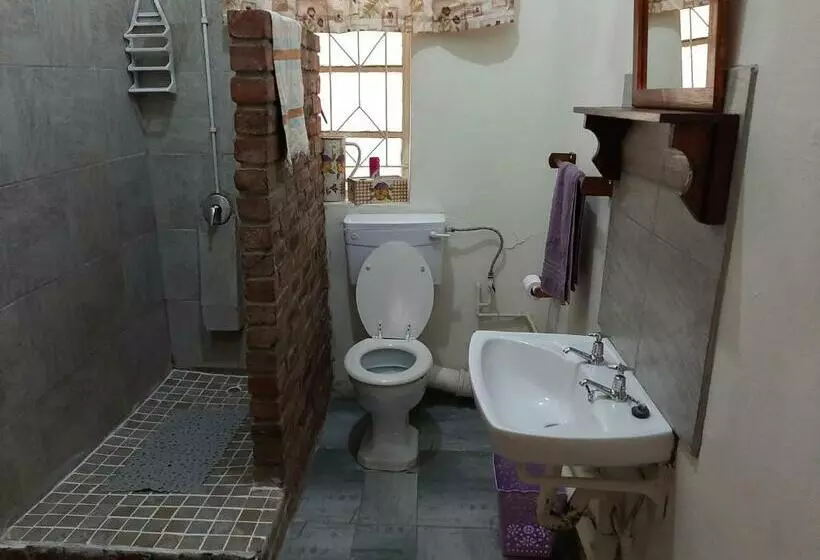 ペンション Delwer Selfcatering Guesthouse Parys