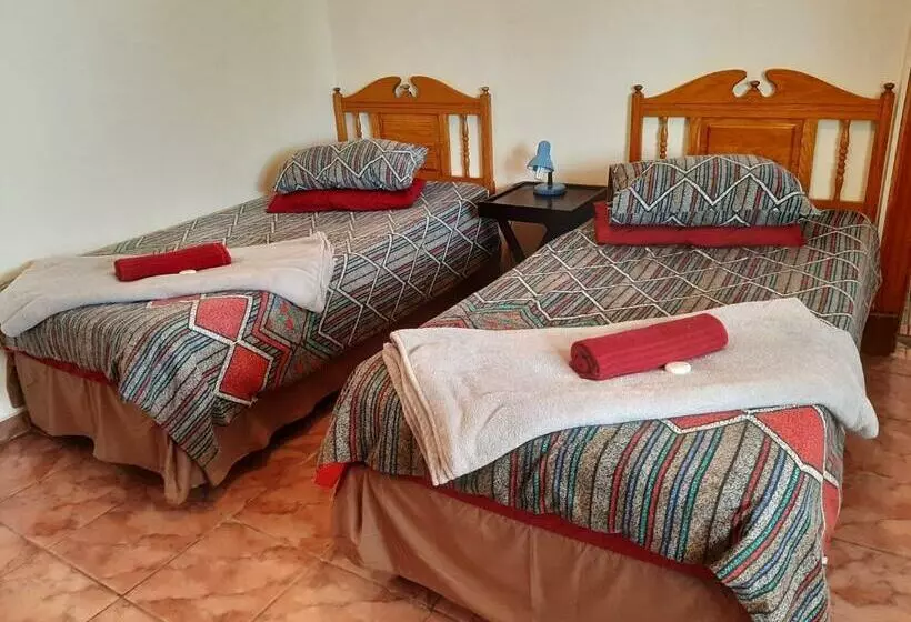 ペンション Delwer Selfcatering Guesthouse Parys
