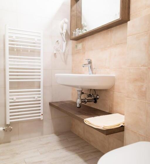 بنسيون Penzión Uhliská A Depandance Gazdovský Dom