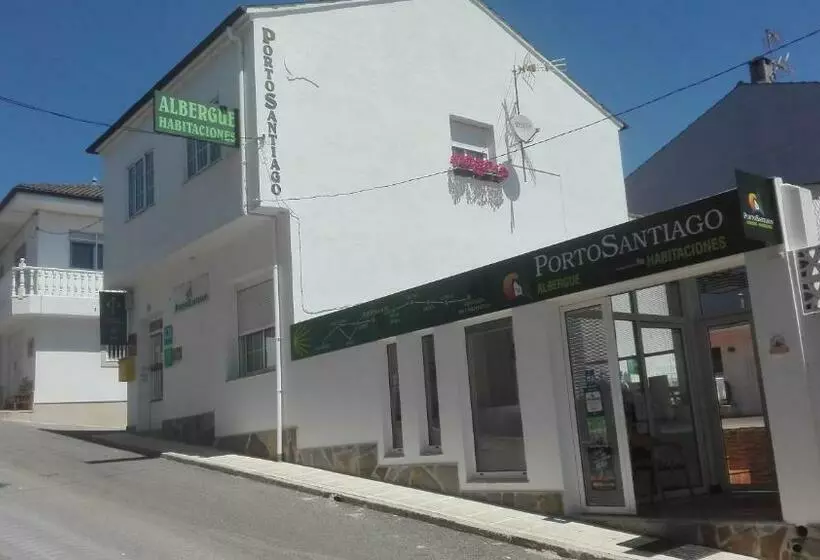 ユースホステル Portosantiago