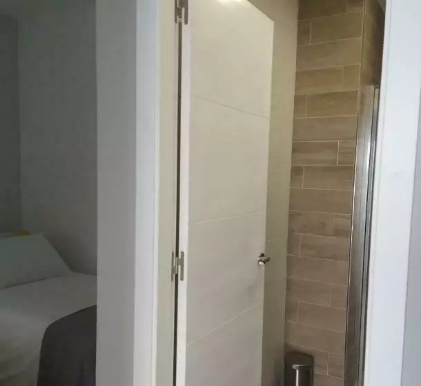 ユースホステル Portosantiago