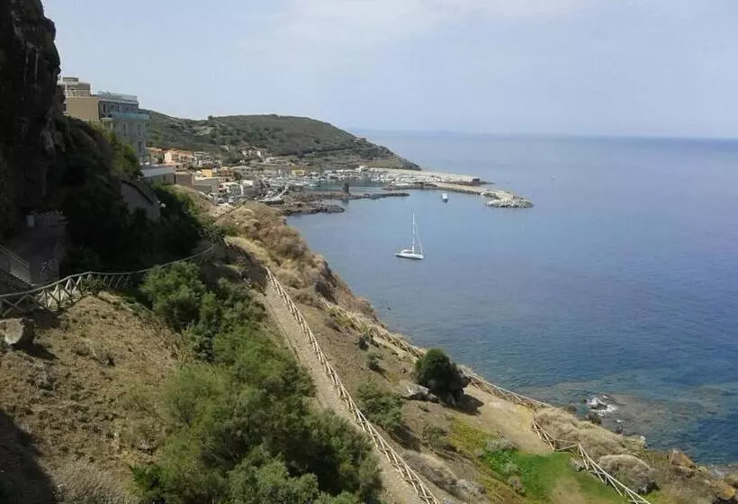 تختخواب و صبحانه La Terrazza Di Archimede