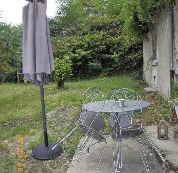 Aamiaismajoitus (B&B) Maison Du Moulin Galuzot