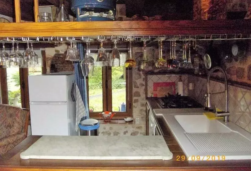 Aamiaismajoitus (B&B) Maison Du Moulin Galuzot