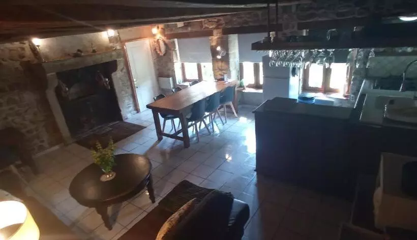 Aamiaismajoitus (B&B) Maison Du Moulin Galuzot