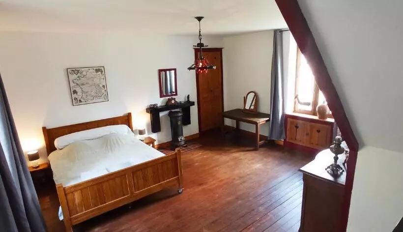 Aamiaismajoitus (B&B) Maison Du Moulin Galuzot