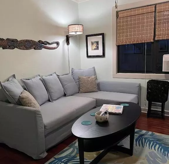 پانسیون The Cottage At Pineapple House