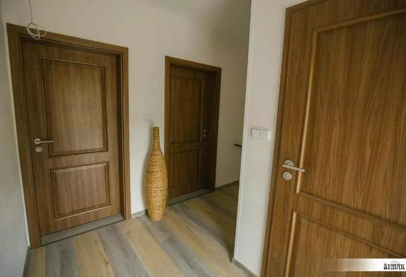 Majatalo Villa šimák