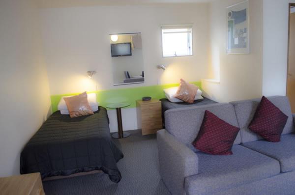 Wellington 747 Motel