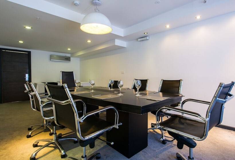 After Hotel Montevideo