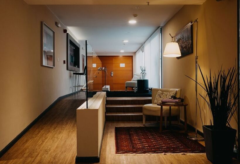 After Hotel Montevideo