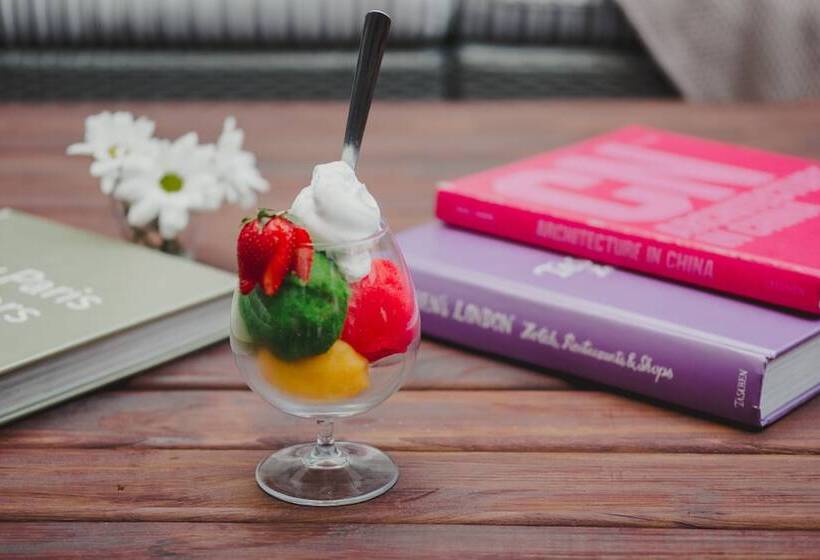 After Hotel Montevideo