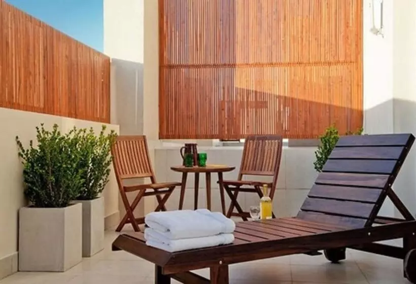 هتل Art Suites & Gallery