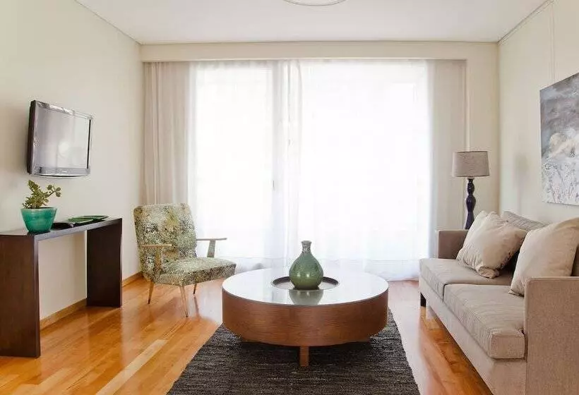 هتل Art Suites & Gallery