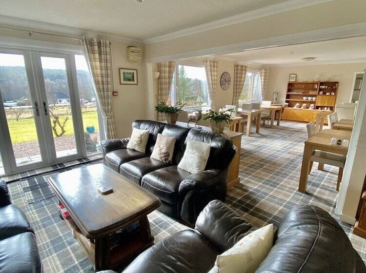 Hotel Coire Glas Guest House