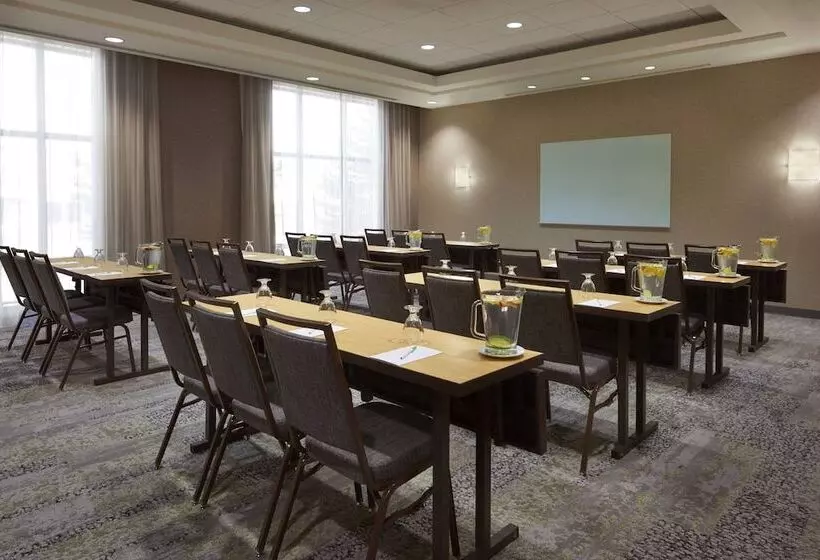 Hôtel Courtyard By Marriott Kingston Highway 401