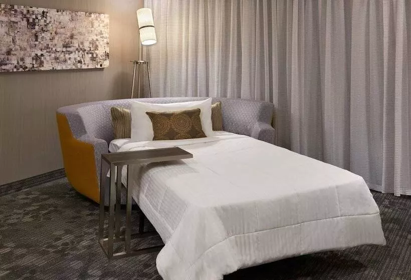 Hôtel Courtyard By Marriott Kingston Highway 401