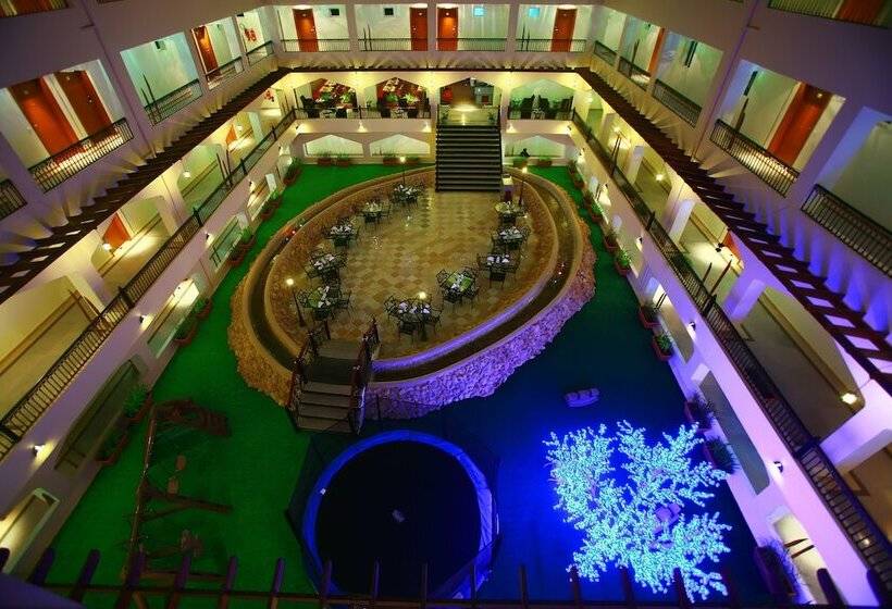 هتل Crystal Suites