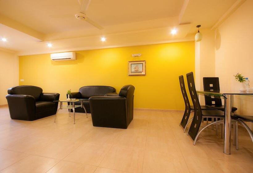 هتل Crystal Suites