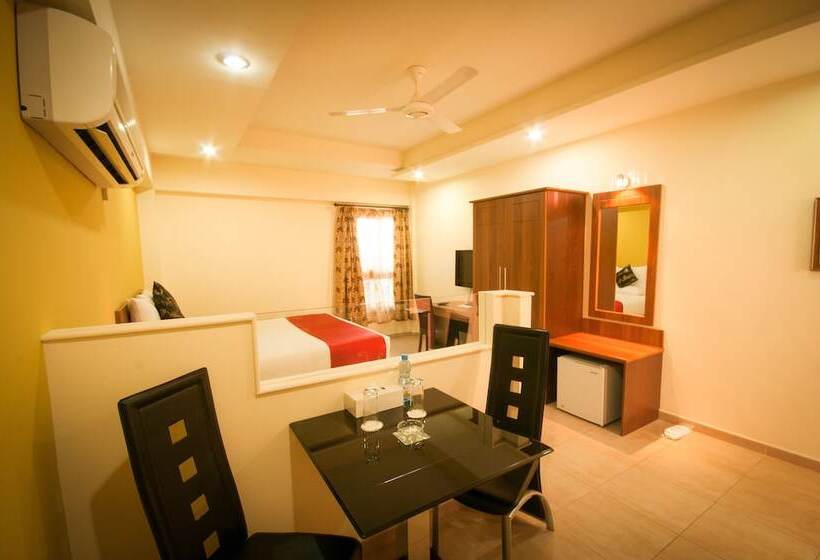 هتل Crystal Suites