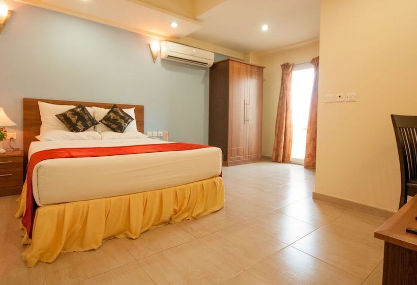 هتل Crystal Suites