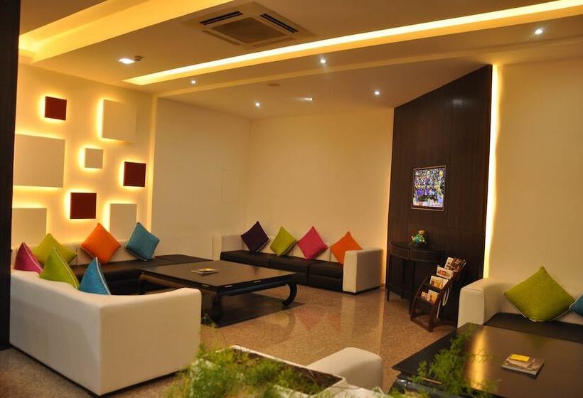 هتل Crystal Suites