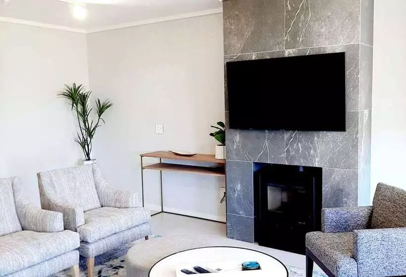 בית מלון כפרי De Zalze Lodge