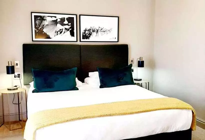 בית מלון כפרי De Zalze Lodge