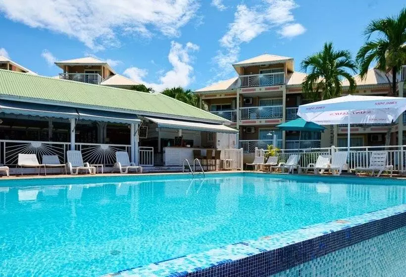 هتل Diamant Beach