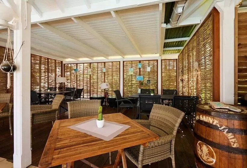 هتل Diamant Beach