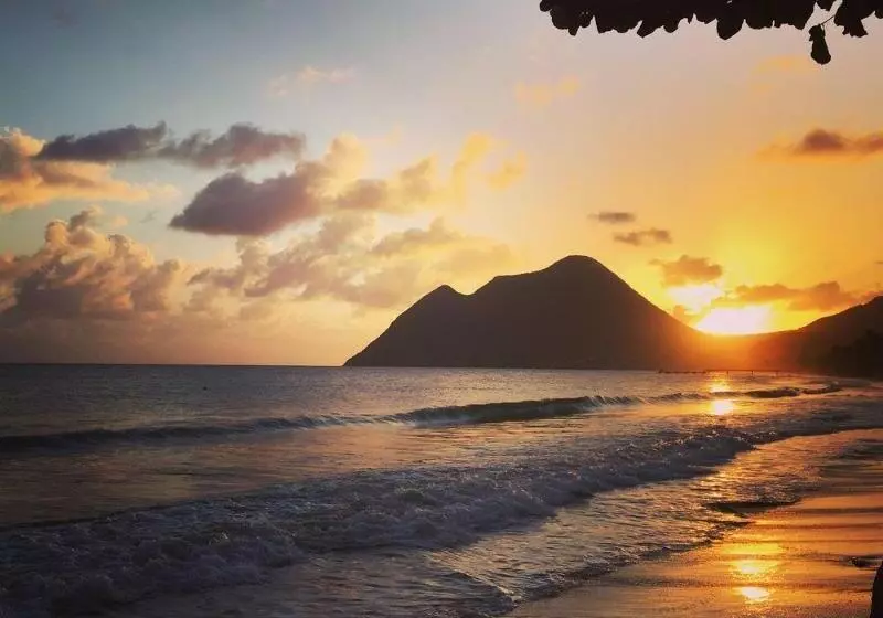 هتل Diamant Beach