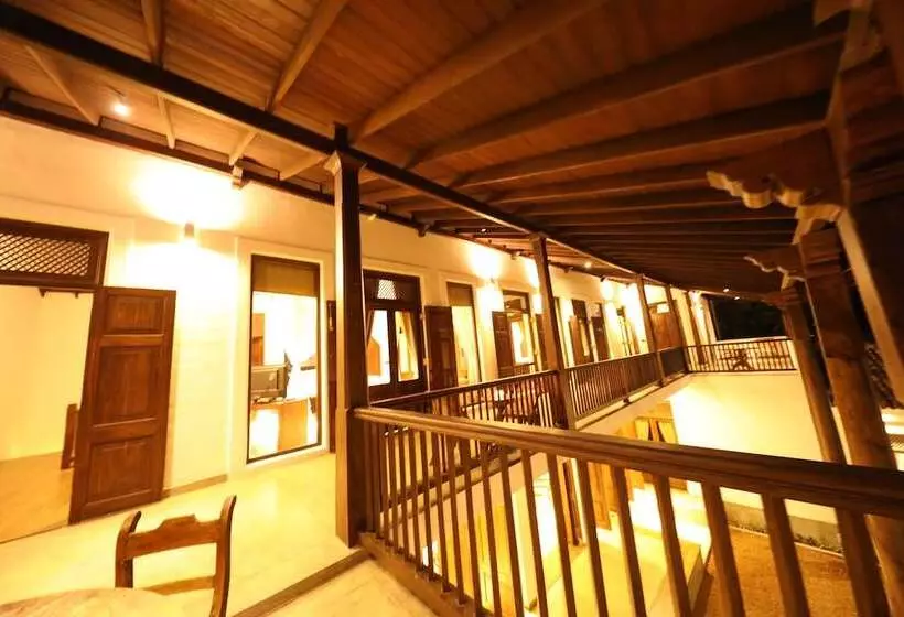 Отель Era Beach