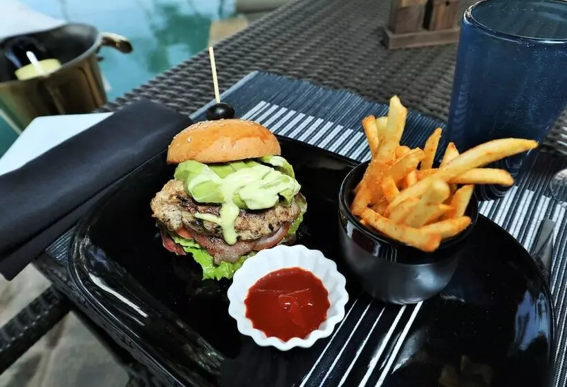 Отель Era Beach