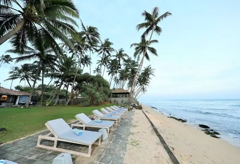 Отель Era Beach