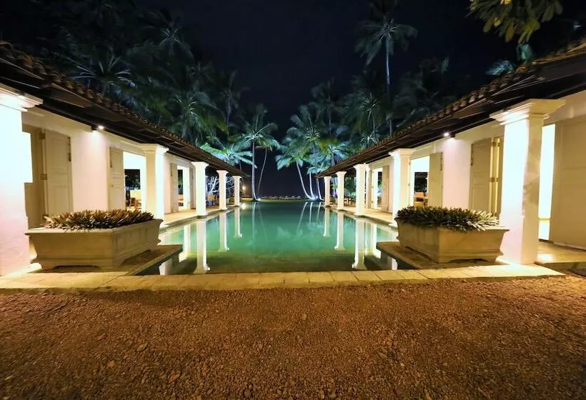 Отель Era Beach