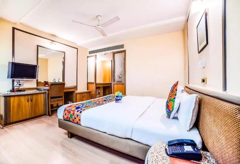 Hotel Gandharva Shivajinagar