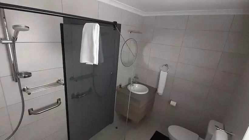 هتل Guesthouse Indongo