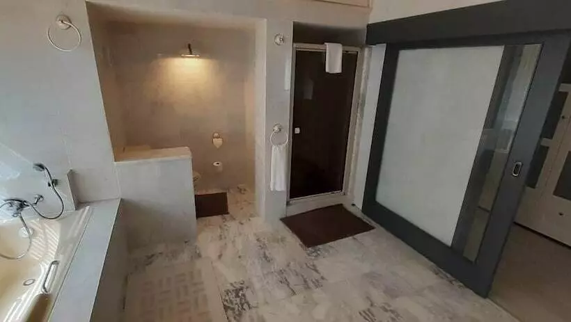 هتل Guesthouse Indongo
