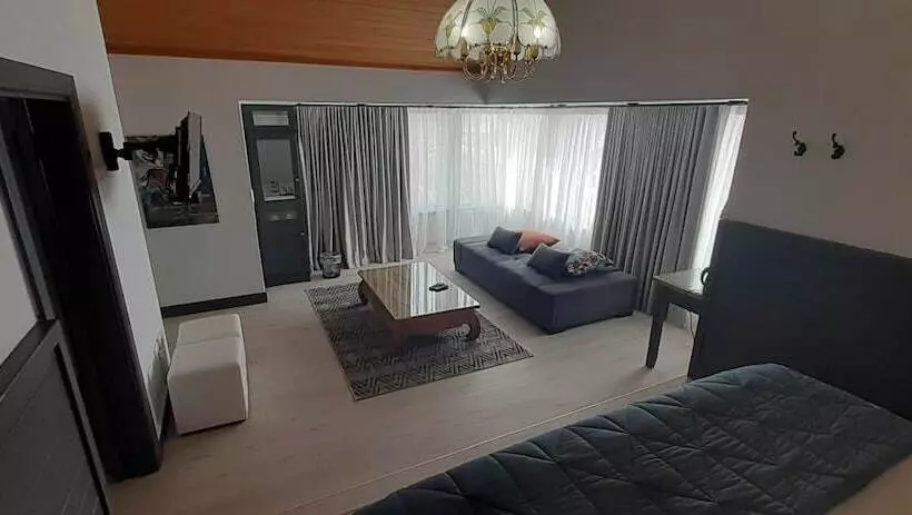 هتل Guesthouse Indongo