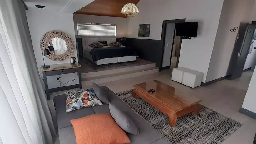 هتل Guesthouse Indongo