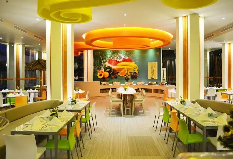 Harris Hotel & Residences Sunset Road