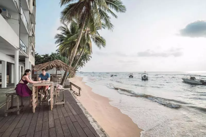 هتل Hikkaduwa Beach