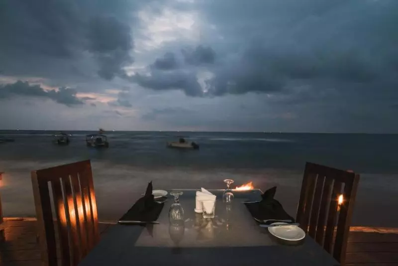 هتل Hikkaduwa Beach