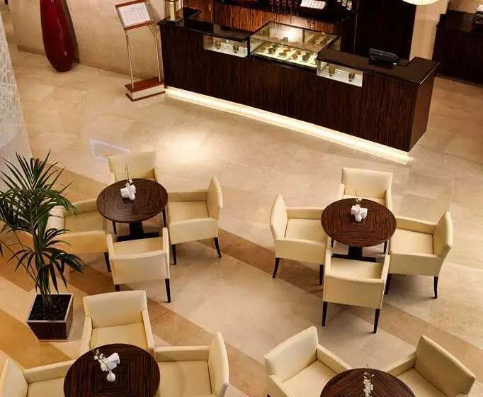 هتل Hilton Doha